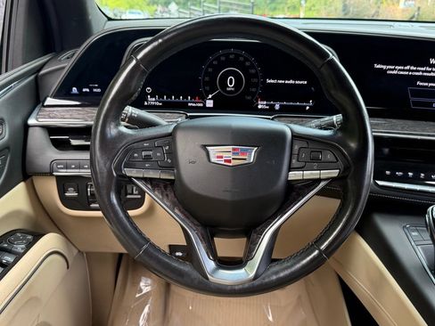 Used 2022 Cadillac Escalade Premium Luxury w/ Performance Package AWD/4WD image 45