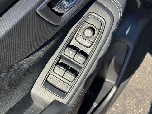 Used 2021 Subaru Forester Premium image 15