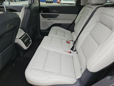 New 2026 Lincoln Nautilus Premier image 26
