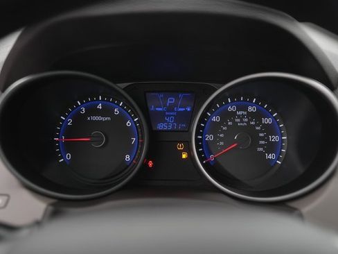 Used 2012 Hyundai Tucson GLS image 24