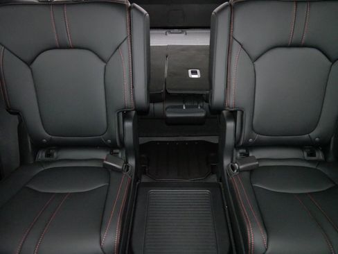 Certified 2025 Honda Pilot TrailSport image 13