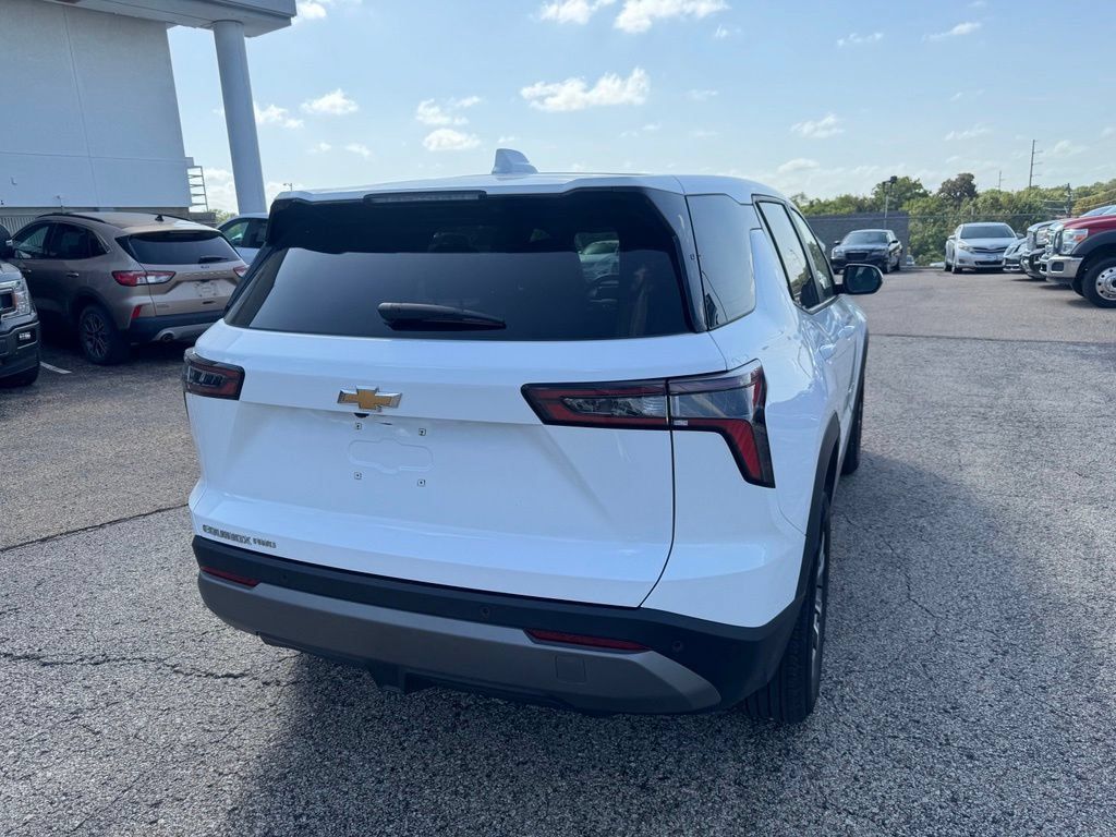 Used 2026 Chevrolet Equinox LT AWD/4WD image 7