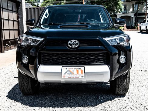 Used 2016 Toyota 4Runner Trail AWD/4WD image 3