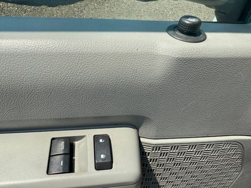 Used 2015 Ford E-350 and Econoline 350 Super Duty w/ Power Windows & Locks Group RWD image 14
