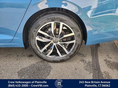 New 2025 Volkswagen Jetta SE image 18