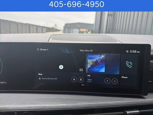 Used 2025 Hyundai Santa Fe Limited FWD image 24