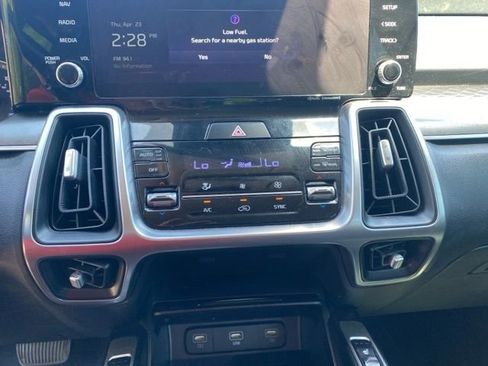 Used 2022 Kia Sorento S FWD image 22