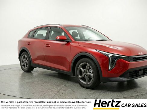 Used 2025 Kia K4 FWD image 1