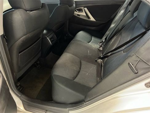 Used 2011 Toyota Camry SE image 14