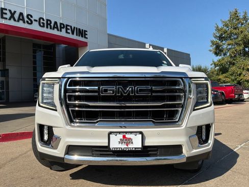 Used 2022 GMC Yukon SLT AWD/4WD image 3