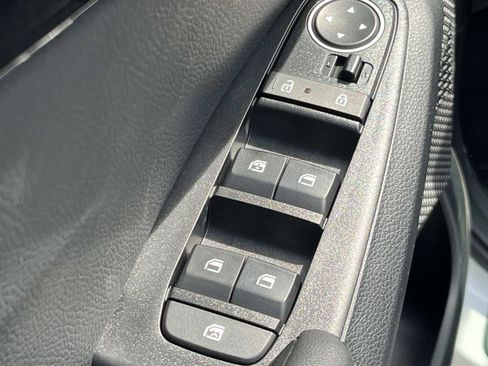 New 2026 Kia Seltos EX FWD image 23