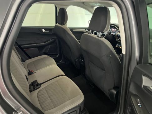 Used 2021 Ford Escape SE w/ SE Sport Appearance Package AWD/4WD image 23