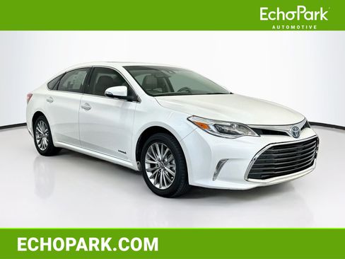 Used 2018 Toyota Avalon Limited w/ All Weather Liner Package FWD image 1
