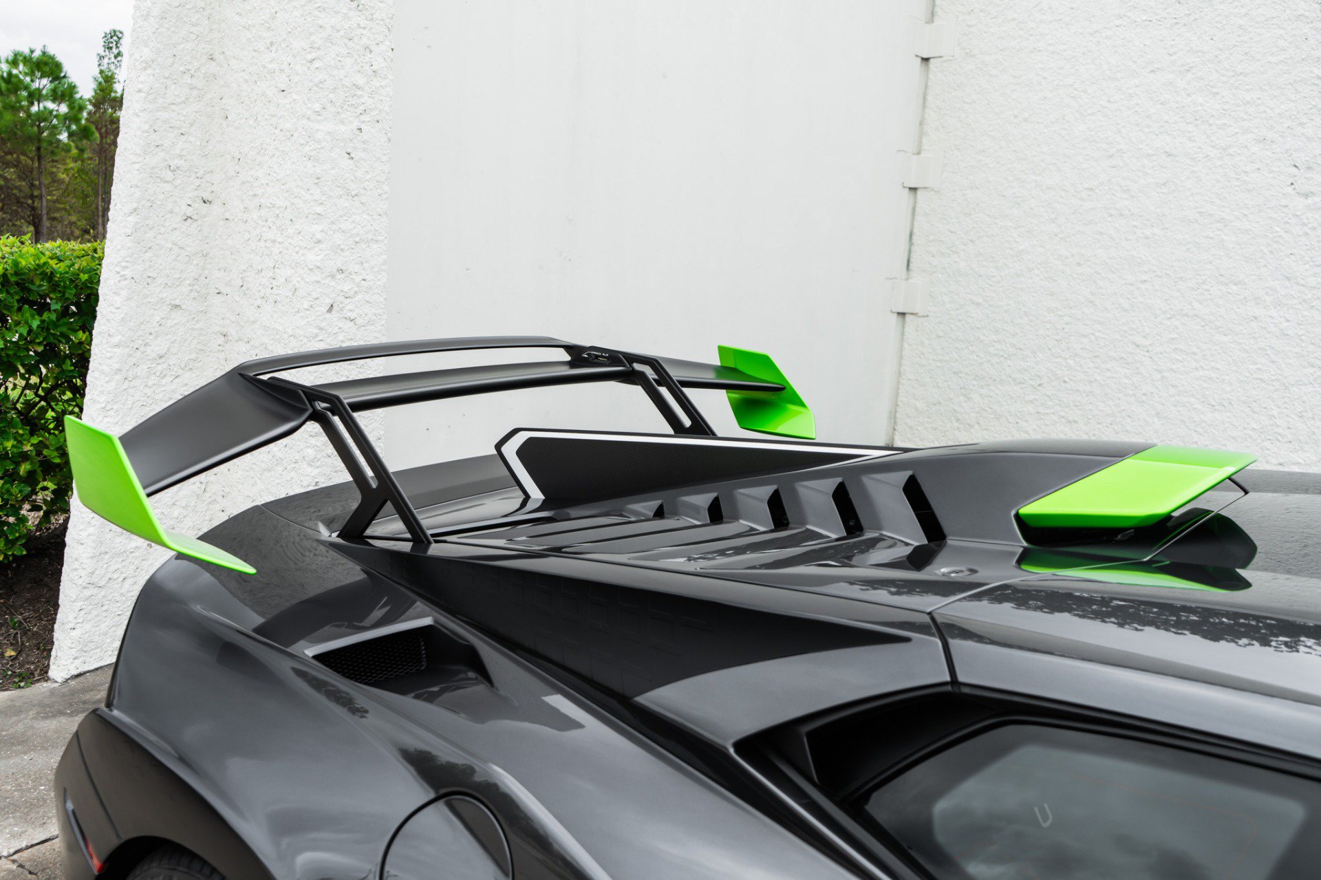 Used 2021 Lamborghini Huracan STO RWD image 29