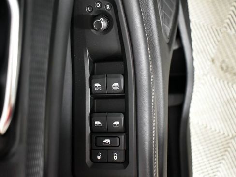 Used 2024 Jeep Grand Cherokee Altitude image 10