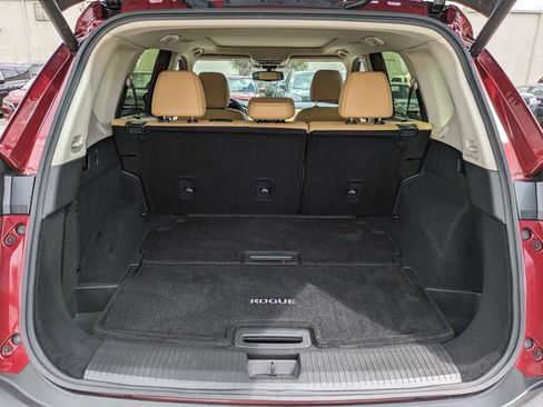 Used 2023 Nissan Rogue Platinum FWD image 14
