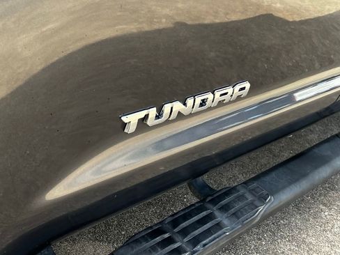 Used 2015 Toyota Tundra SR5 w/ SR5 Upgrade Package image 44