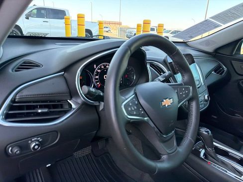 Used 2020 Chevrolet Malibu Premier FWD image 21