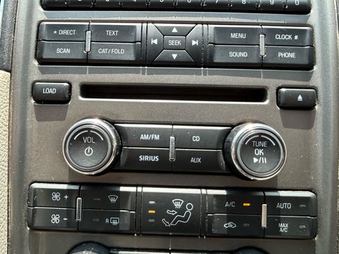 Used 2011 Ford Taurus SEL FWD image 22