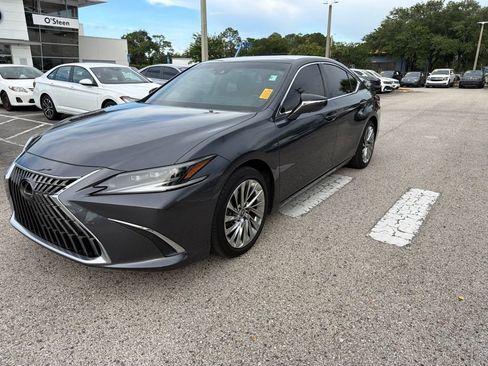 Used 2022 Lexus ES 350 Ultra Luxury w/ Accessory Package 2 FWD image 32