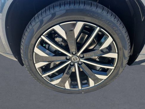 New 2026 Volvo XC90 T8 Ultra w/ Protection Package Premier AWD/4WD image 8