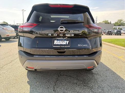 Certified 2023 Nissan Rogue SV w/ SV Premium B Package AWD/4WD image 7