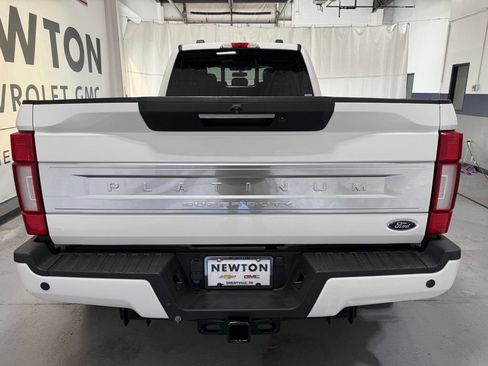 Used 2022 Ford F450 Platinum w/ FX4 Off-Road Package AWD/4WD image 46