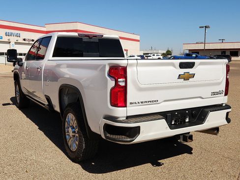 Used 2022 Chevrolet Silverado 3500 High Country w/ Z71 Off-Road Package image 3