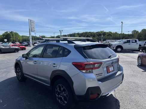 Used 2022 Subaru Crosstrek 2.5i Sport w/ Moonroof Package AWD/4WD image 6
