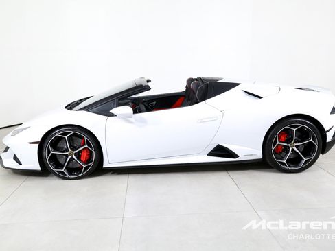 Used 2020 Lamborghini Huracan EVO image 6
