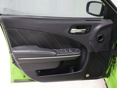 Used 2017 Dodge Charger R/T Scat Pack w/ Beats Audio Group image 13