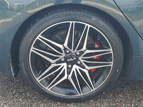 Used 2022 Kia Stinger GT2 image 8
