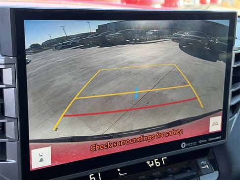 Used 2022 Toyota Tundra Limited image 19