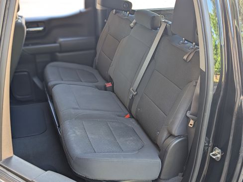 Used 2022 Chevrolet Silverado 1500 Custom image 17