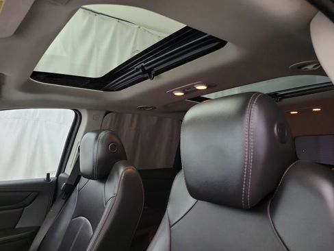 Certified 2017 Chevrolet Traverse LT image 9