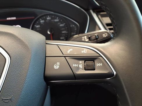 Certified 2023 Audi Q5 2.0T Premium w/ Convenience Package image 16