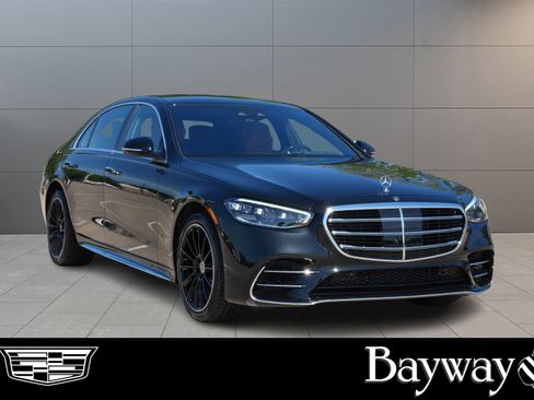 Used 2026 Mercedes-Benz S 580 4MATIC Sedan image 3