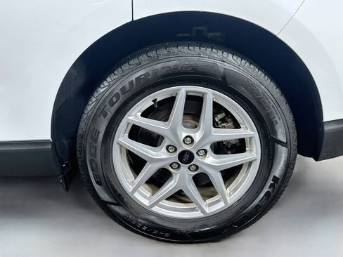 Used 2024 Ford Edge SEL AWD/4WD image 28