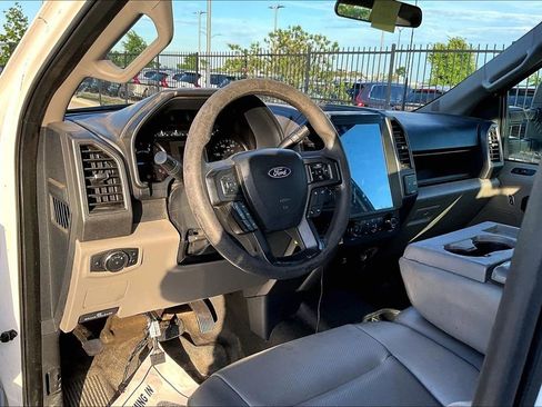 Used 2022 Ford F250 XL w/ Power Equipment Group image 17