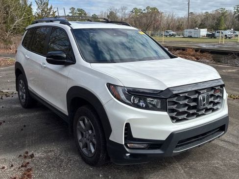 Used 2025 Honda Passport TrailSport image 7