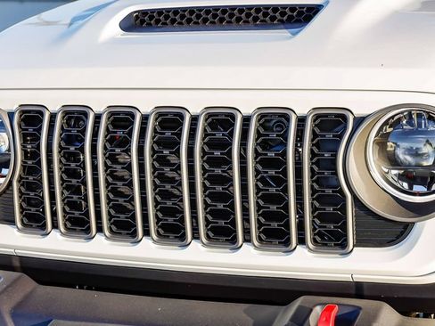 New 2026 Jeep Wrangler Unlimited Rubicon image 5