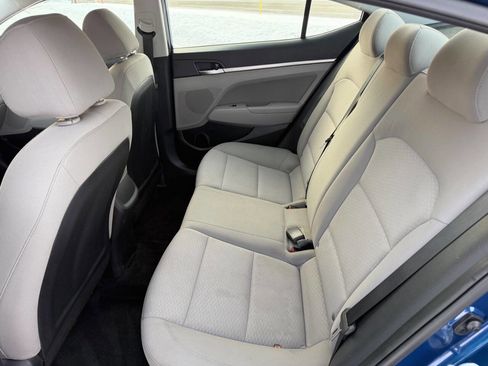 Used 2020 Hyundai Elantra SEL image 10