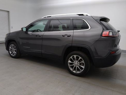Used 2019 Jeep Cherokee Latitude Plus FWD image 3
