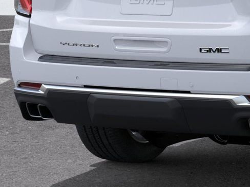 New 2026 GMC Yukon XL Denali w/ Denali Reserve Package AWD/4WD image 14