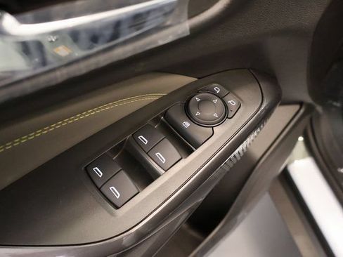New 2026 Chevrolet Trax ACTIV w/ Sunroof Package FWD image 11