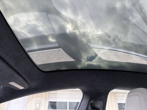 Used 2020 Tesla Model S Performance AWD/4WD image 26