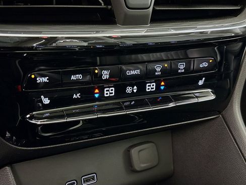 New 2026 Buick Encore GX Avenir w/ Avenir Technology Package image 16