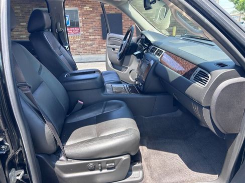 Used 2013 GMC Yukon Denali AWD/4WD image 13
