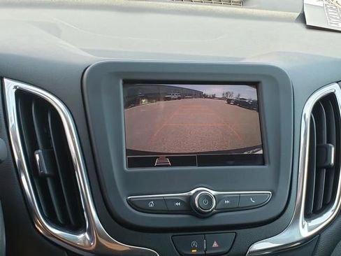 Used 2022 Chevrolet Equinox LT AWD/4WD image 23