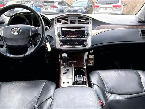 Used 2011 Toyota Avalon Limited image 14